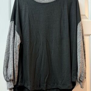 Gray Two-Tone Long Sleeve Women's Top In Loom NWT